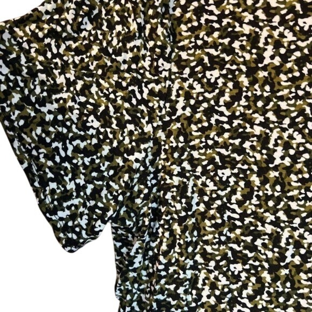 Philosophy Woman Olive Green Abstract Micro Print High Low Top 1X Plus Size - Picture 4 of 6